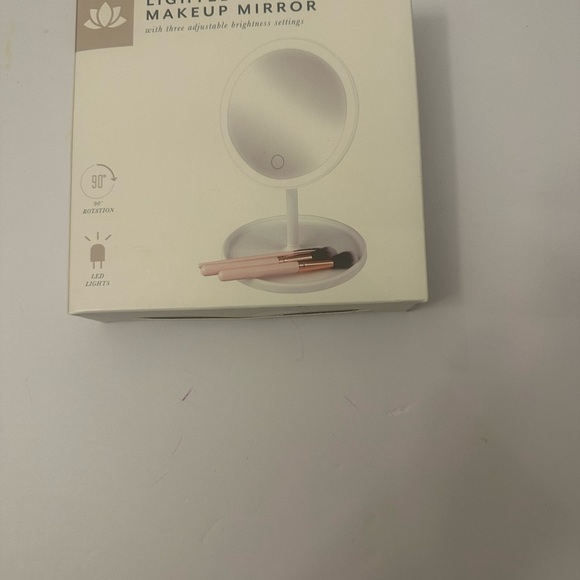 Silver Makeup Mirror - Picture 2 of 5